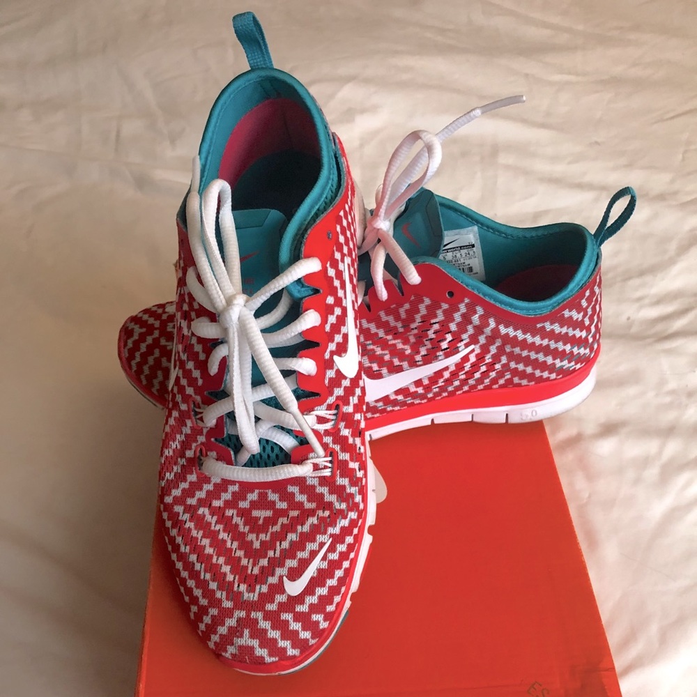 Wmns Nike Free 5.0, size 7.5
